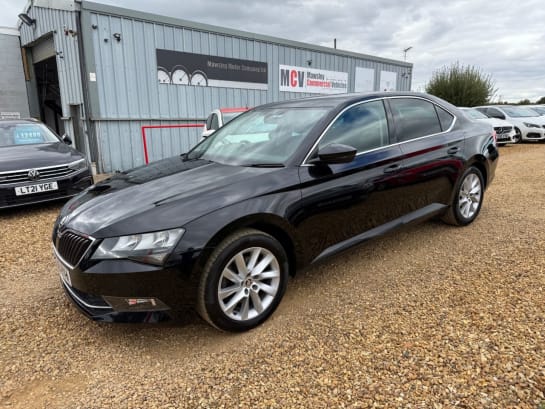 A 2019 SKODA SUPERB 1.5 TSI ACT SE Technology Hatchback 5dr Petrol Manual Euro 6 (s/s) (150 ps)