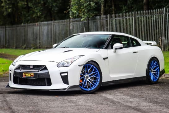 A null NISSAN GT-R 3.8 V6 Recaro Coupe 2dr Petrol Auto 4WD Euro 6 (799 ps)