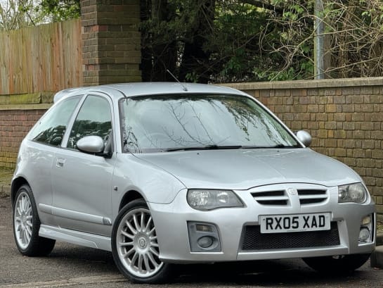 A 2005 ROVER MG ZR 105 TROPHY SE