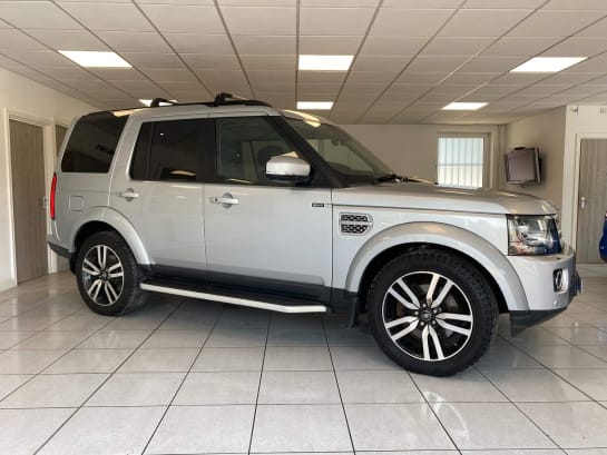 A 2015 LAND ROVER DISCOVERY 4 3.0 SD V6 HSE Luxury Auto 4WD Euro 5 (s/s) 5dr