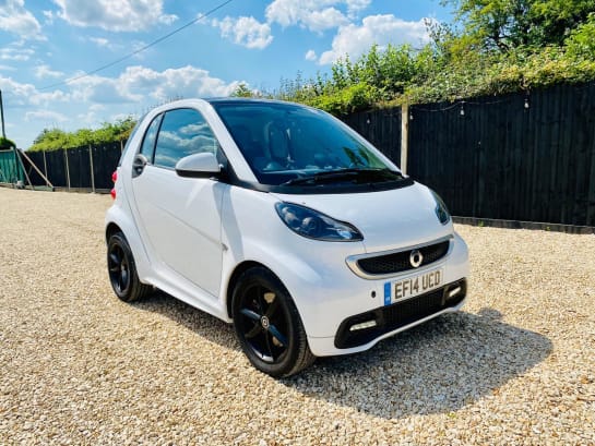 A 2014 SMART FORTWO 1.0 Grandstyle Coupe 2dr Petrol SoftTouch Euro 5 (84 bhp)