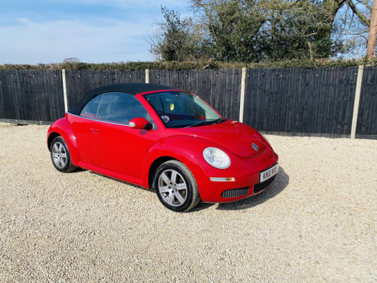 A 2010 VOLKSWAGEN BEETLE 1.6 Cabriolet 2dr Petrol Manual Euro 4 (102 ps)