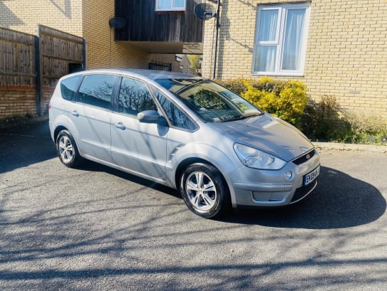 A 2009 FORD S-MAX 2.0 TDCi Zetec MPV 5dr Diesel Manual (164 g/km, 138 bhp)