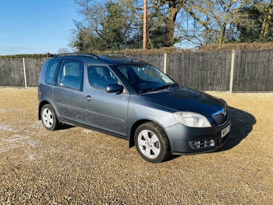 A 2007 SKODA ROOMSTER 1.6 2 MPV 5dr Petrol Manual (167 g/km, 105 bhp)