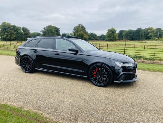 A 2015 AUDI RS6 AVANT 4.0 TFSI V8 Estate 5dr Petrol Tiptronic quattro Euro 6 (s/s) (560 ps)