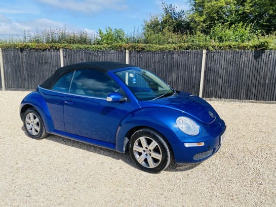 A 2010 VOLKSWAGEN BEETLE 1.6 Cabriolet 2dr Petrol Manual Euro 4 (102 ps)
