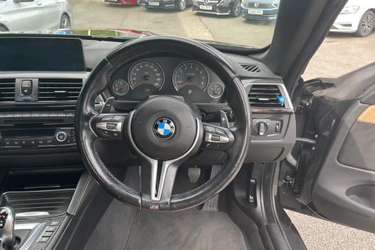 A 2016 BMW M4 M4 2dr DCT