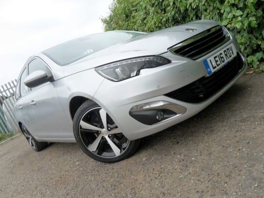 A null PEUGEOT 308 Peugeot 1.2 130Bhp PureTech Allure Sat Nav Climate Cruise Led Lights £35 Ta