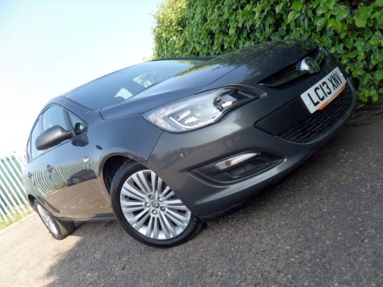 A null VAUXHALL ASTRA 1.4 16v Energy Hatchback 5dr Petrol Manual Euro 5 (100 ps)