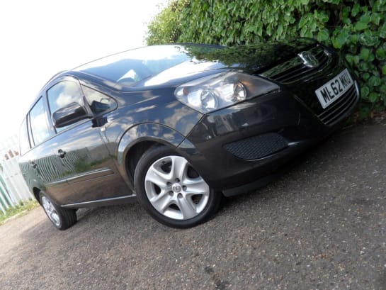 A null VAUXHALL ZAFIRA 1.6 16V Exclusiv MPV 5dr Petrol Manual Euro 5 (115 ps) Low Miles Full Histo