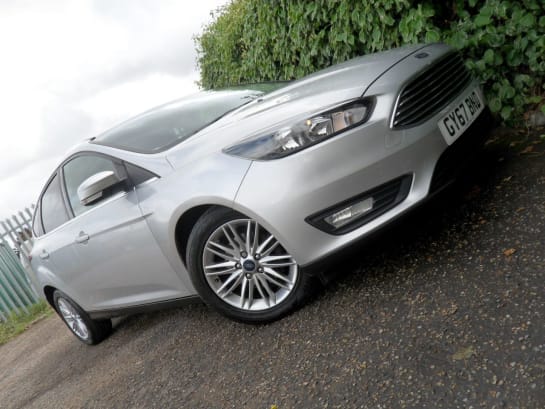 A null FORD FOCUS 1.0T EcoBoost Zetec Edition Hatchback 5dr Petrol Manual Euro 6 (s/s) (125 p
