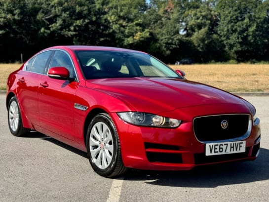 A null JAGUAR XE 2.0 D PRESTIGE 4d 178 BHP