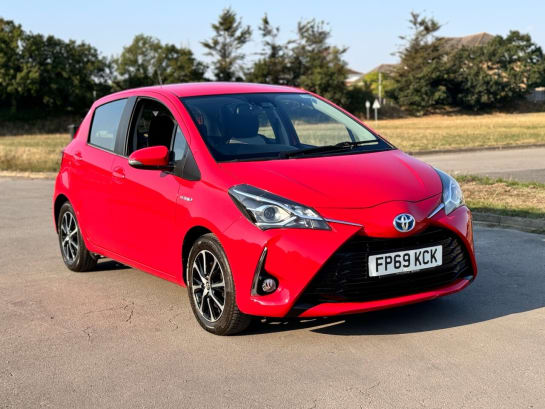 A null TOYOTA YARIS 1.5 VVT-I ICON TECH 5d 100 BHP, HYBRID / PETROL AUTOMATIC , SERVICE HISTORY