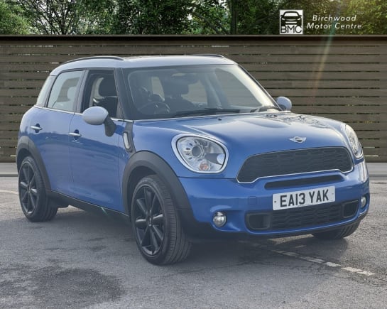 A null MINI COUNTRYMAN 1.6 Cooper S SUV 5dr Petrol Manual Euro 5 (s/s) (184 ps) XENON LIGHTS