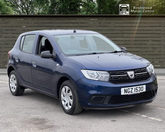 A null DACIA SANDERO 1.0 SCe Essential Hatchback 5dr Petrol Manual Euro 6 (75 ps) FSH!! LAST SER