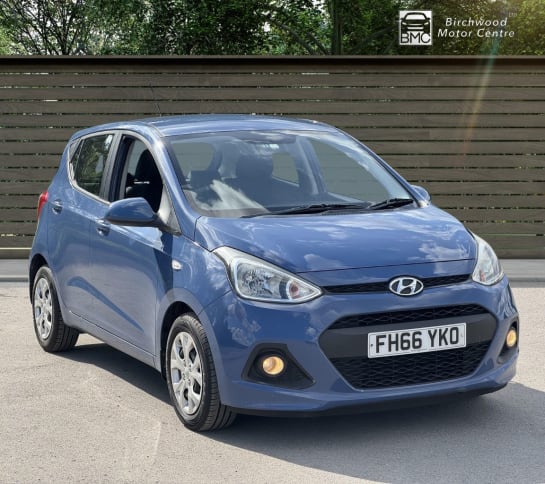 A null HYUNDAI I10 1.0 SE Hatchback 5dr Petrol Manual Euro 5 (66 ps)