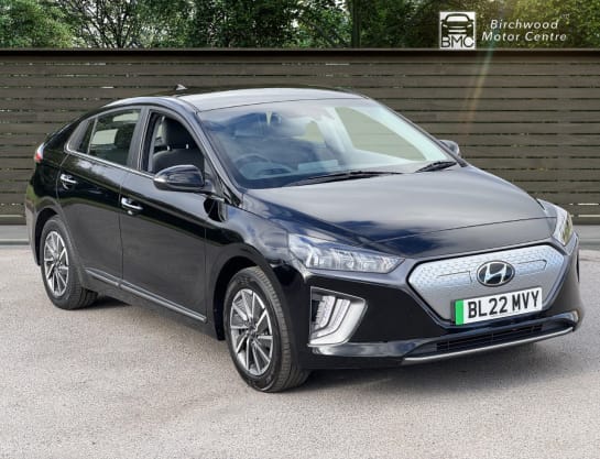 A 2022 HYUNDAI IONIQ 38.3kWh Premium Hatchback 5dr Electric Auto (136 ps) FULL SERVICE HISTORY