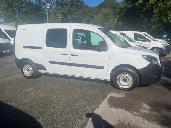 A null MERCEDES-BENZ CITAN 1.5 111 CDI DUALINER 110 BHP One Owner ULEZ Compliant L3 VAN