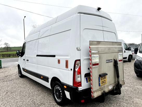 A 2018 RENAULT MASTER LH35 BUSINESS DCI