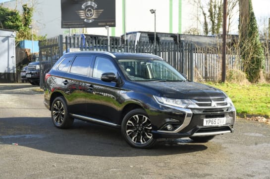 A null MITSUBISHI OUTLANDER 2.0h 12kWh GX4h SUV 5dr Petrol Plug-in Hybrid CVT 4WD Euro 6 (s/s) (200 ps)