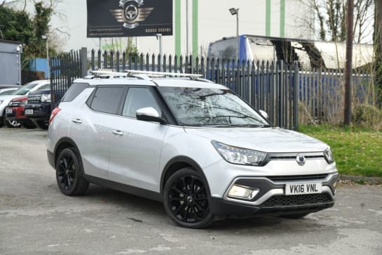 A null SSANGYONG TIVOLI XLV 1.6 e-XDi ELX SUV 5dr Diesel Auto Euro 6 (115 ps) 2 KEYS STA NAV HEATED LEA