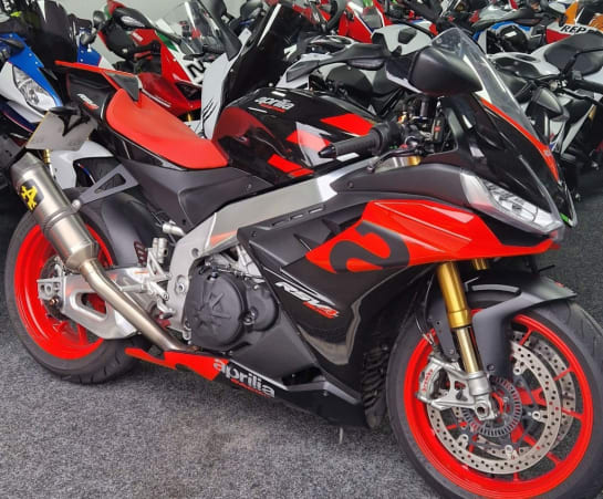 A 2021 APRILIA RSV 4 1100 FACTORY