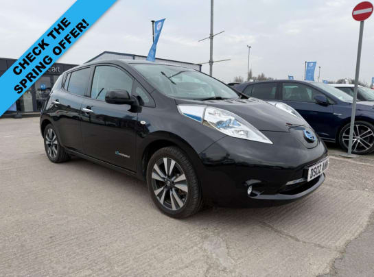 A null NISSAN LEAF 30kWh Tekna Hatchback 5dr Electric Auto (109 bhp) (Rates starting as low as