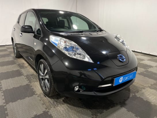 A null NISSAN LEAF 30kWh Tekna Hatchback 5dr Electric Auto (109 bhp) (Rates starting as low as