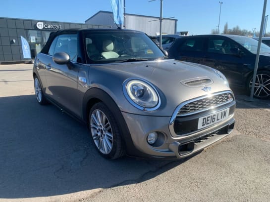 A null MINI CONVERTIBLE 2.0 Cooper S Convertible 2dr Petrol Manual Euro 6 (s/s) (192 ps) (Rates sta