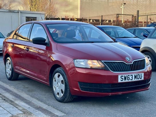 A null SKODA RAPID 1.2 TSI S Euro 5 5dr