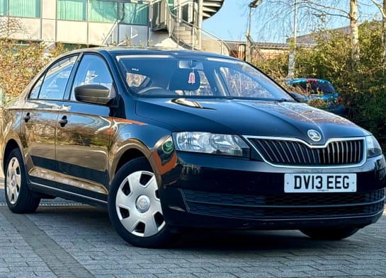 A null SKODA RAPID 1.2 TSI S Euro 5 5dr