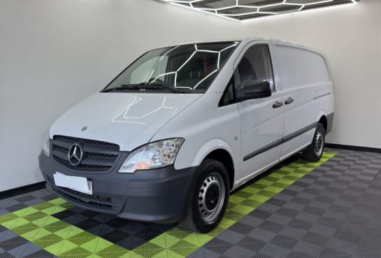 A 2014 MERCEDES VITO 113 CDI