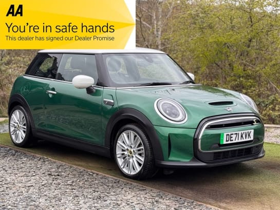 A null MINI ELECTRIC HATCH Cooper SE 32.6kWh Level 2 Hatchback 3dr Electric Auto (184 ps) ELECTRIC FOL