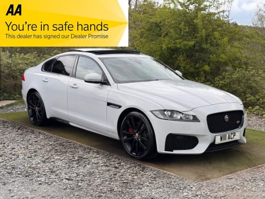 A null JAGUAR XF 3.0d V6 S Saloon 4dr Diesel Auto Euro 6 (s/s) (300 ps) SAT NAV BLUETOOTH AU