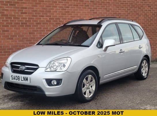A 2008 KIA CARENS GS5 CRDI