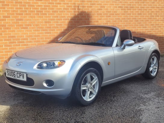 A null MAZDA MX-5 2.0i Convertible 2dr Petrol Manual Euro 4 (160 ps)