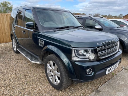 A 2014 LAND ROVER DISCOVERY SDV6 XS