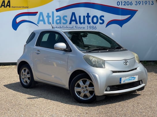 A null TOYOTA IQ 1.0 VVT-I IQ2 3d 68 BHP AUTO, £20 ROAD TAX, FSH (10 STAMPS)