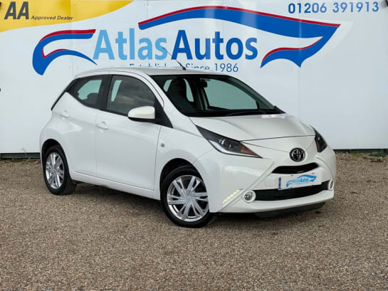 A null TOYOTA AYGO 1.0 VVT-i X-Pression 5dr £0 Road Tax, Reverse Camera, FSH