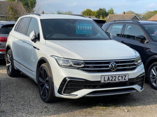 A null VOLKSWAGEN TIGUAN 1.5 TSI R-Line SUV 5dr Petrol DSG Euro 6 (s/s) (150 ps)