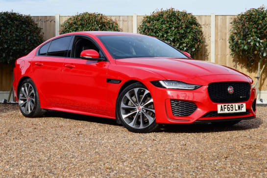 A 2020 JAGUAR XE R-DYNAMIC SE