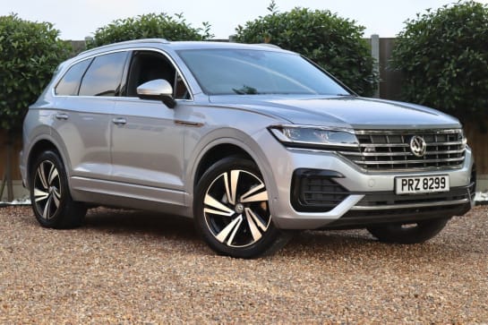 A null VOLKSWAGEN TOUAREG 3.0 V6 R-LINE TECH TDI 5d 282 BHP