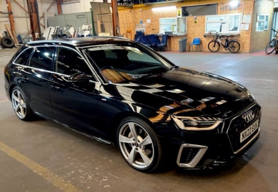 A null AUDI A4 AVANT 2.0 TDI 40 S line Estate 5dr Diesel S Tronic quattro Euro 6 (s/s) (204 ps)