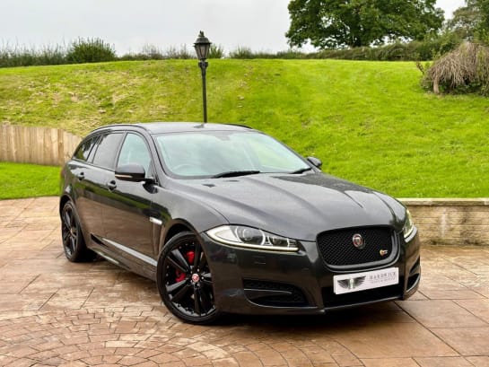 A null JAGUAR XF 3.0 D V6 S PORTFOLIO SPORTBRAKE 5d 275 BHP JUST ARRIVED PLEASE CALL.