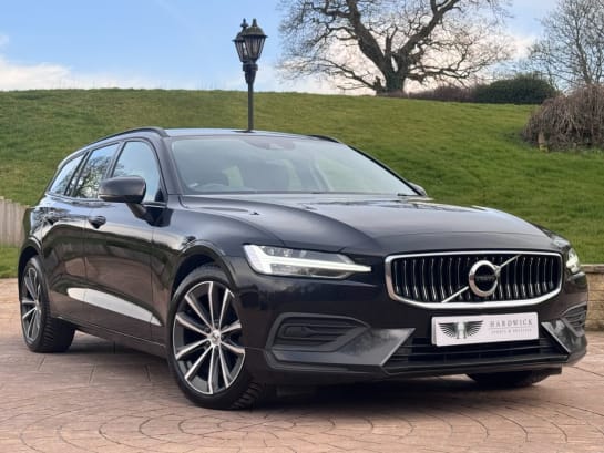 A null VOLVO V60 2.0 B4 MHEV Momentum Estate 5dr Diesel Hybrid Auto Euro 6 (s/s) (197 ps) FU