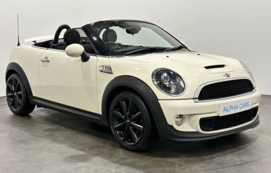 A null MINI ROADSTER 1.6 Cooper S Convertible 2dr Petrol Manual Euro 5 (s/s) (184 ps) Chilli Pac