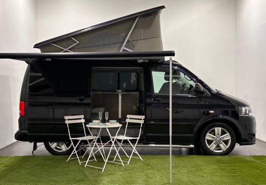 A null VOLKSWAGEN CALIFORNIA SE TDI BLUEMOTION TECHNOLOGY Electric Pop up roof