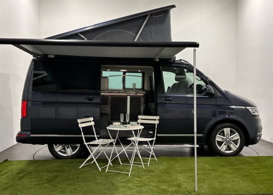 A null VOLKSWAGEN CALIFORNIA 2.0 TDI Ocean Camper 4dr Diesel DSG Euro 6 (s/s) (150 ps) Very Low Mileage