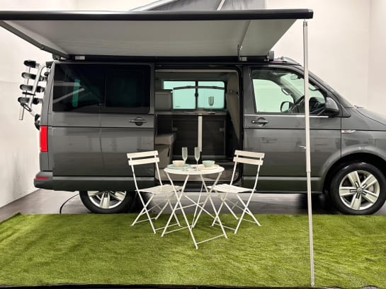 A null VOLKSWAGEN CALIFORNIA 2.0 BiTDI BlueMotion Tech Ocean Camper 4dr Diesel DSG Euro 6 (s/s) (204 ps)
