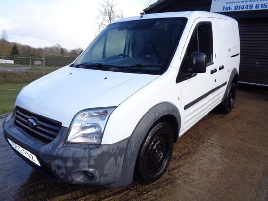 A 2013 FORD TRANSIT CONNECT T200 LR P/V VDPF